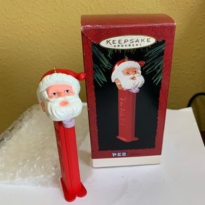 Hallmark Keepsake Pez Santa 1995 Christmas Ornament Candy Dispenser